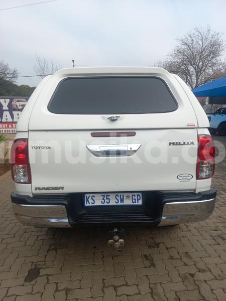 Big with watermark toyota hilux matabeleland south beitbridge 34812