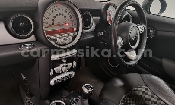 Acheter Occasion Voiture MINI Cooper Noir à Beitbridge, Matabeleland South Acheter Occasion Voiture MINI Cooper Noir à Beitbridge, Matabeleland South