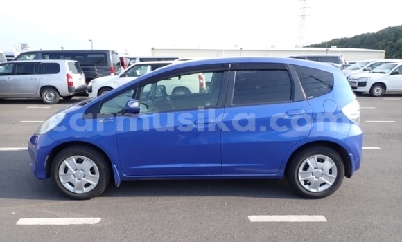 Acheter Occasion Voiture Honda Fit Bleu à Beitbridge, Matabeleland South Acheter Occasion Voiture Honda Fit Bleu à Beitbridge, Matabeleland South