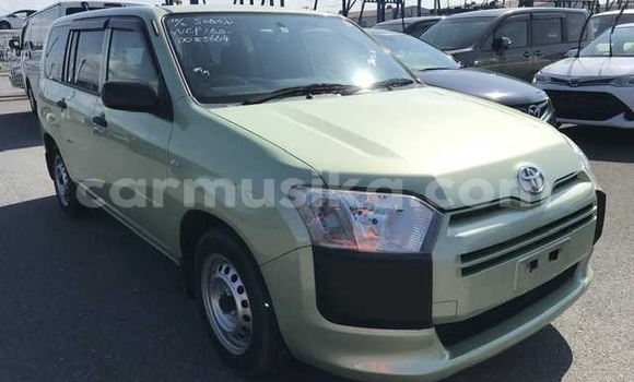 Acheter Occasion Voiture Toyota Probox Vert à Beitbridge, Matabeleland South