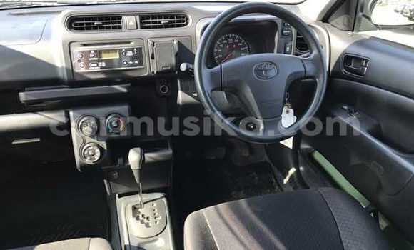 Acheter Occasion Voiture Toyota Probox Vert à Beitbridge, Matabeleland South Acheter Occasion Voiture Toyota Probox Vert à Beitbridge, Matabeleland South