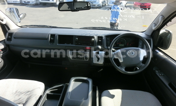 Acheter Occasion Voiture Toyota Hiace Blanc à Beitbridge, Matabeleland South Acheter Occasion Voiture Toyota Hiace Blanc à Beitbridge, Matabeleland South