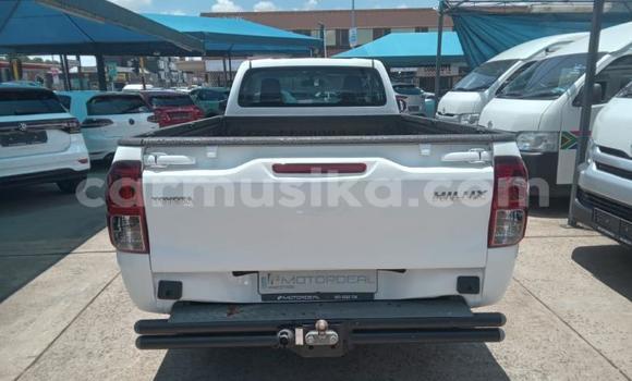 Acheter Occasion Voiture Toyota Hilux Blanc à Harare, Harare Acheter Occasion Voiture Toyota Hilux Blanc à Harare, Harare