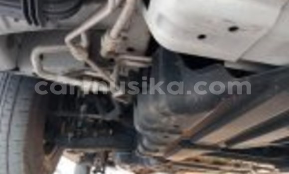 Nunua Ilio tumika Toyota Hiace Nyeupe Gari ndani ya Beitbridge nchini Matabeleland Kusini Nunua Ilio tumika Toyota Hiace Nyeupe Gari ndani ya Beitbridge nchini Matabeleland Kusini