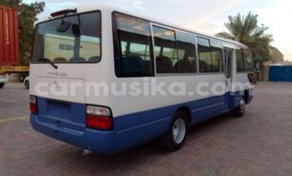 Nunua Ilio tumika Toyota Coaster Nyeupe Gari ndani ya Beitbridge nchini Matabeleland Kusini Nunua Ilio tumika Toyota Coaster Nyeupe Gari ndani ya Beitbridge nchini Matabeleland Kusini