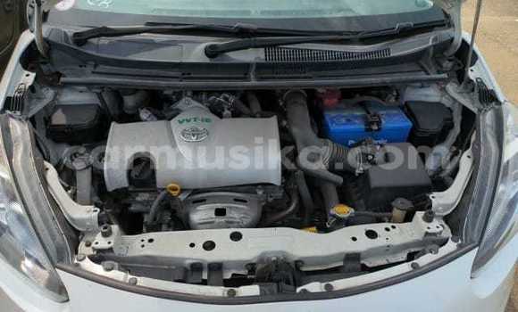 Acheter Occasion Voiture Toyota Sienta Blanc à Beitbridge, Matabeleland South Acheter Occasion Voiture Toyota Sienta Blanc à Beitbridge, Matabeleland South