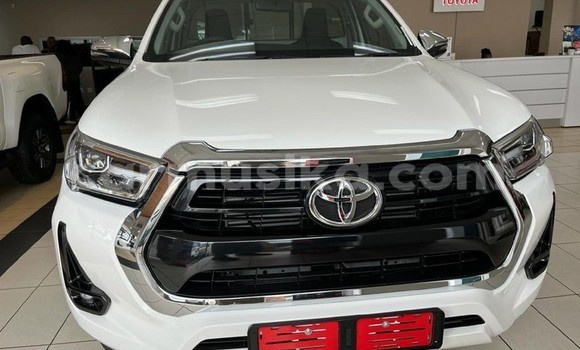 Acheter Occasion Voiture Toyota Hilux Blanc à Beitbridge, Matabeleland South Acheter Occasion Voiture Toyota Hilux Blanc à Beitbridge, Matabeleland South
