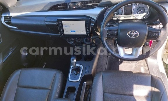 Nunua Ilio tumika Toyota Hilux Nyeupe Gari ndani ya Beitbridge nchini Matabeleland Kusini Nunua Ilio tumika Toyota Hilux Nyeupe Gari ndani ya Beitbridge nchini Matabeleland Kusini