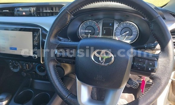Nunua Ilio tumika Toyota Hilux Nyeupe Gari ndani ya Beitbridge nchini Matabeleland Kusini Nunua Ilio tumika Toyota Hilux Nyeupe Gari ndani ya Beitbridge nchini Matabeleland Kusini