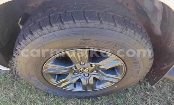 Nunua Ilio tumika Toyota Hilux Nyeupe Gari ndani ya Beitbridge nchini Matabeleland Kusini Nunua Ilio tumika Toyota Hilux Nyeupe Gari ndani ya Beitbridge nchini Matabeleland Kusini