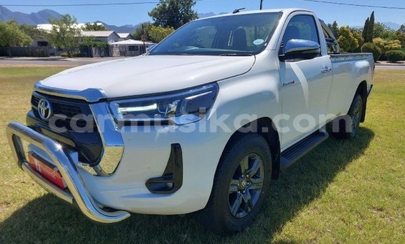Nunua Ilio tumika Toyota Hilux Nyeupe Gari ndani ya Beitbridge nchini Matabeleland Kusini Nunua Ilio tumika Toyota Hilux Nyeupe Gari ndani ya Beitbridge nchini Matabeleland Kusini