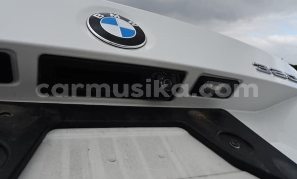 Acheter Occasion Voiture BMW 3–Series Blanc à Beitbridge, Matabeleland South Acheter Occasion Voiture BMW 3–Series Blanc à Beitbridge, Matabeleland South