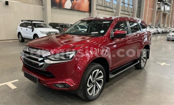 Tenga Tsaru Isuzu MU-X Tsvuku Mota in Harare in Harare