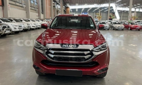 Tenga Tsaru Isuzu MU-X Tsvuku Mota in Harare in Harare Tenga Tsaru Isuzu MU-X Tsvuku Mota in Harare in Harare