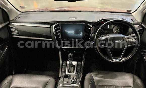 Tenga Tsaru Isuzu MU-X Tsvuku Mota in Harare in Harare Tenga Tsaru Isuzu MU-X Tsvuku Mota in Harare in Harare