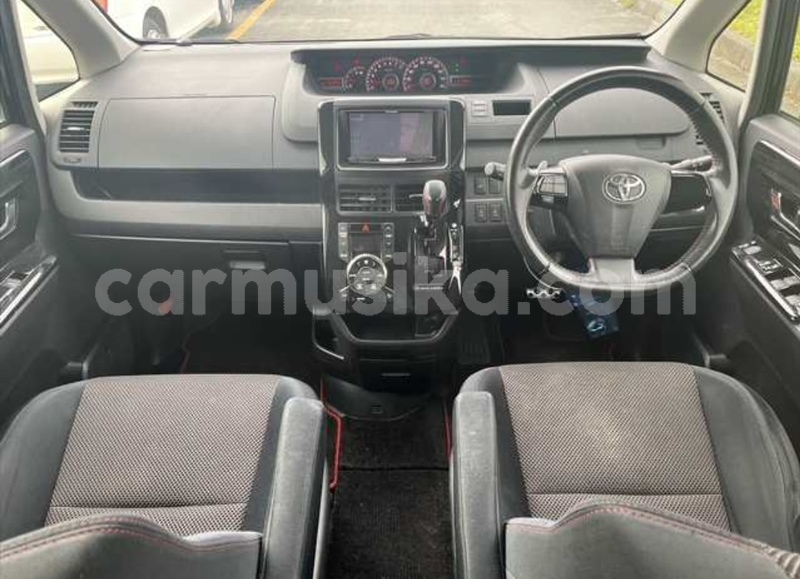 Big with watermark toyota noah matabeleland south beitbridge 34853