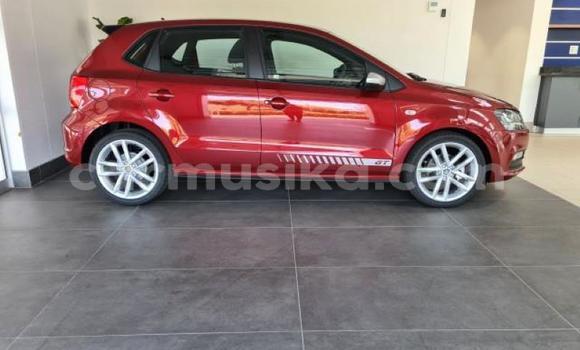Acheter Occasion Voiture Volkswagen Polo Rouge à Beitbridge, Matabeleland South Acheter Occasion Voiture Volkswagen Polo Rouge à Beitbridge, Matabeleland South