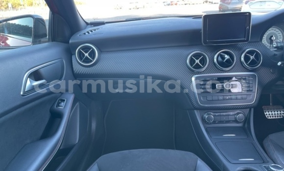 Tenga Tsaru Mercedes‒Benz A–Class Tsvuku Mota in Beitbridge in Matabeleland South Tenga Tsaru Mercedes‒Benz A–Class Tsvuku Mota in Beitbridge in Matabeleland South