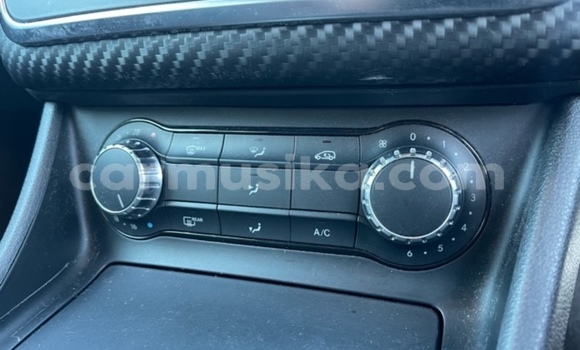 Tenga Tsaru Mercedes‒Benz A–Class Tsvuku Mota in Beitbridge in Matabeleland South Tenga Tsaru Mercedes‒Benz A–Class Tsvuku Mota in Beitbridge in Matabeleland South