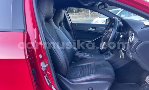Tenga Tsaru Mercedes‒Benz A–Class Tsvuku Mota in Beitbridge in Matabeleland South Tenga Tsaru Mercedes‒Benz A–Class Tsvuku Mota in Beitbridge in Matabeleland South