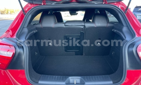 Tenga Tsaru Mercedes‒Benz A–Class Tsvuku Mota in Beitbridge in Matabeleland South Tenga Tsaru Mercedes‒Benz A–Class Tsvuku Mota in Beitbridge in Matabeleland South