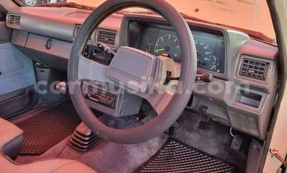 Acheter Occasion Voiture Toyota Hilux Autre à Beitbridge, Matabeleland South Acheter Occasion Voiture Toyota Hilux Autre à Beitbridge, Matabeleland South