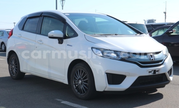 Nunua Ilio tumika Honda Fit Nyeupe Gari ndani ya Beitbridge nchini Matabeleland Kusini Nunua Ilio tumika Honda Fit Nyeupe Gari ndani ya Beitbridge nchini Matabeleland Kusini