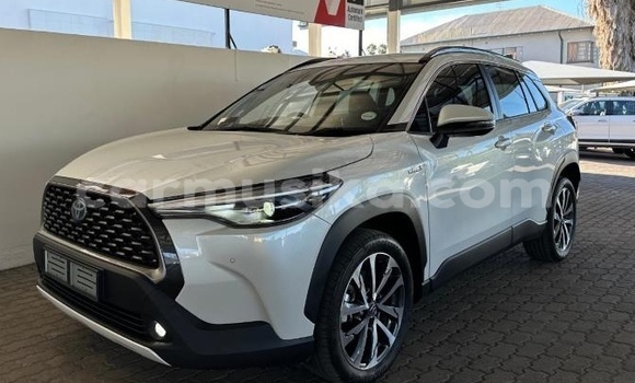 Buy Used Toyota Corolla Cross White Car in Beitbridge in Matabeleland South Buy Used Toyota Corolla Cross White Car in Beitbridge in Matabeleland South