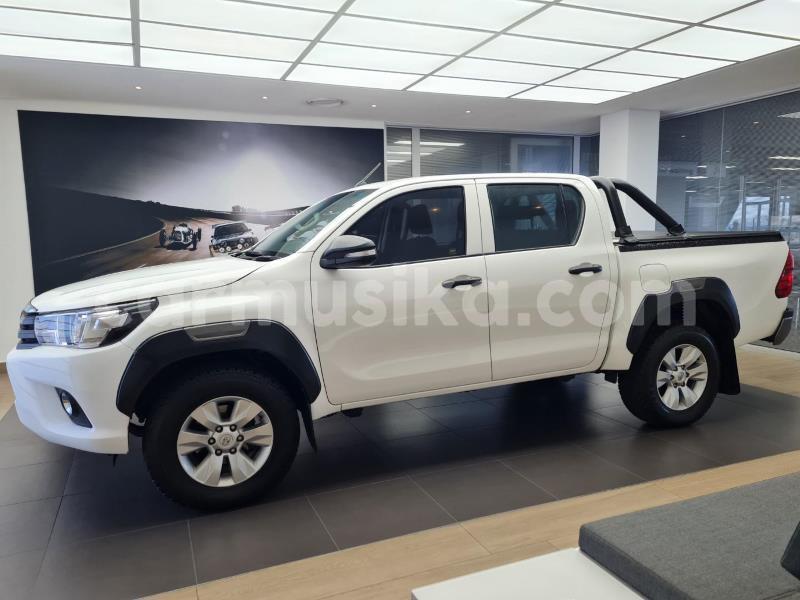 Big with watermark toyota hilux matabeleland south beitbridge 34874