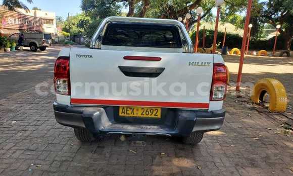 Buy Used Toyota Hilux White Car in Belvedere in Harare Buy Used Toyota Hilux White Car in Belvedere in Harare