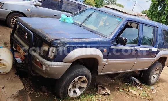 Nunua Ilio tumika Mitsubishi Colt Bluu Gari ndani ya Bindura nchini Mashonaland Central Nunua Ilio tumika Mitsubishi Colt Bluu Gari ndani ya Bindura nchini Mashonaland Central
