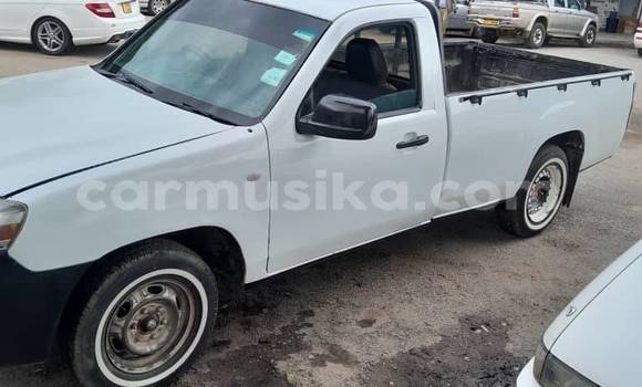 Acheter Occasion Voiture Mazda BT-50 Blanc à Belvédère, Harare Acheter Occasion Voiture Mazda BT-50 Blanc à Belvédère, Harare