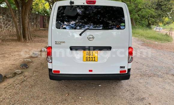 Nunua Ilio tumika Nissan NV200 Nyingine Gari ndani ya Bindura nchini Mashonaland Central Nunua Ilio tumika Nissan NV200 Nyingine Gari ndani ya Bindura nchini Mashonaland Central