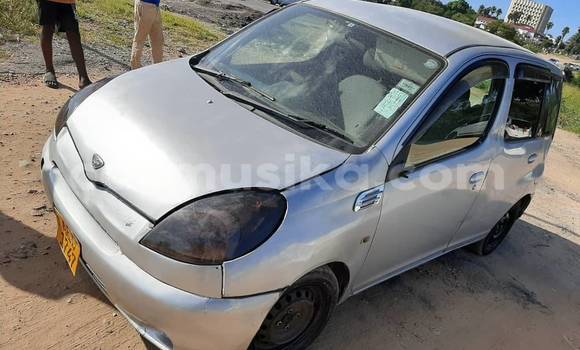 Nunua Ilio tumika Toyota FunCargo Nyingine Gari ndani ya Chiredzi nchini Masvingo Nunua Ilio tumika Toyota FunCargo Nyingine Gari ndani ya Chiredzi nchini Masvingo