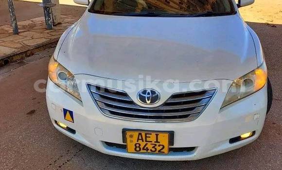 Nunua Ilio tumika Toyota Camry Nyeupe Gari ndani ya Chinhoyi nchini Mashonaland West Nunua Ilio tumika Toyota Camry Nyeupe Gari ndani ya Chinhoyi nchini Mashonaland West