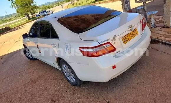 Nunua Ilio tumika Toyota Camry Nyeupe Gari ndani ya Chinhoyi nchini Mashonaland West Nunua Ilio tumika Toyota Camry Nyeupe Gari ndani ya Chinhoyi nchini Mashonaland West