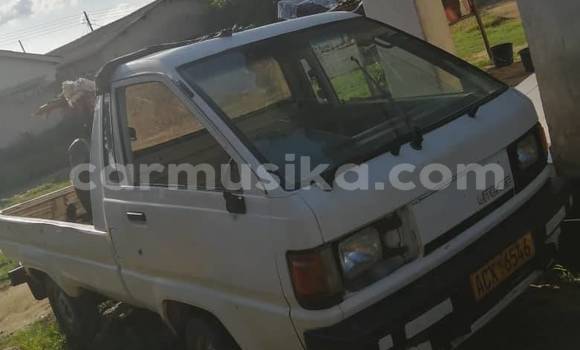 Acheter Occasion Voiture Toyota Hiace Blanc à Bindura, Mashonaland Central Acheter Occasion Voiture Toyota Hiace Blanc à Bindura, Mashonaland Central