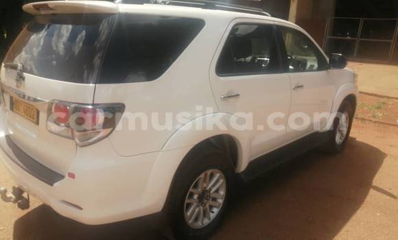Acheter Occasion Voiture Toyota Fortuner Blanc à Chivhu, Midlands Acheter Occasion Voiture Toyota Fortuner Blanc à Chivhu, Midlands