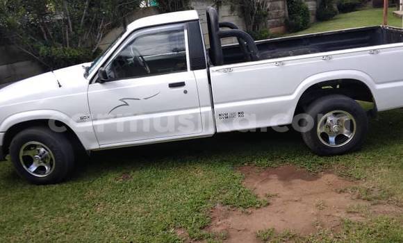 Acheter Occasion Voiture Mazda BT-50 Blanc à Bindura, Mashonaland Central Acheter Occasion Voiture Mazda BT-50 Blanc à Bindura, Mashonaland Central