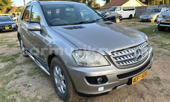 Acheter Occasion Voiture Mercedes‒Benz ML–Class Autre à Belvédère, Harare Acheter Occasion Voiture Mercedes‒Benz ML–Class Autre à Belvédère, Harare