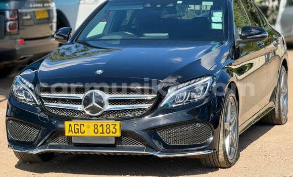 Tenga Tsaru Mercedes‒Benz C–Class Nhema Mota in Bulawayo in Bulawayo