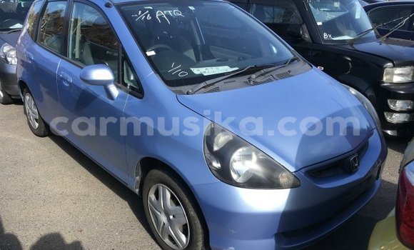 Buy Used Honda Fit Blue Car in Beitbridge in Matabeleland South Buy Used Honda Fit Blue Car in Beitbridge in Matabeleland South