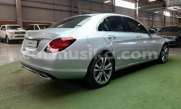 Acheter Occasion Voiture Mercedes‒Benz C–Class Gris à Beitbridge, Matabeleland South Acheter Occasion Voiture Mercedes‒Benz C–Class Gris à Beitbridge, Matabeleland South