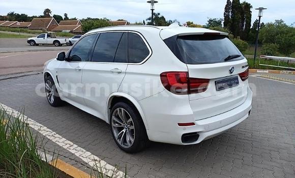 Nunua Ilio tumika BMW X5 Nyeupe Gari ndani ya Beitbridge nchini Matabeleland Kusini Nunua Ilio tumika BMW X5 Nyeupe Gari ndani ya Beitbridge nchini Matabeleland Kusini