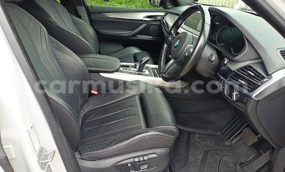 Nunua Ilio tumika BMW X5 Nyeupe Gari ndani ya Beitbridge nchini Matabeleland Kusini Nunua Ilio tumika BMW X5 Nyeupe Gari ndani ya Beitbridge nchini Matabeleland Kusini