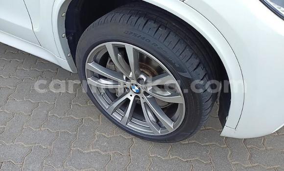 Nunua Ilio tumika BMW X5 Nyeupe Gari ndani ya Beitbridge nchini Matabeleland Kusini Nunua Ilio tumika BMW X5 Nyeupe Gari ndani ya Beitbridge nchini Matabeleland Kusini