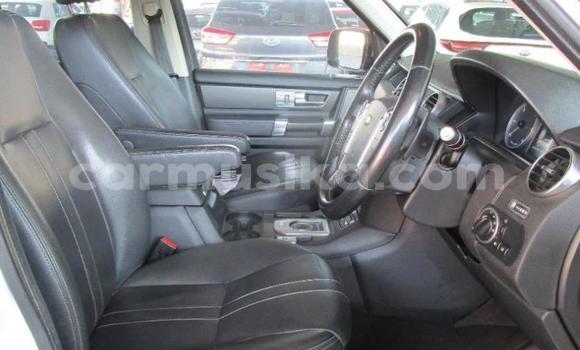Acheter Occasion Voiture Land Rover Discovery Blanc à Beitbridge, Matabeleland South Acheter Occasion Voiture Land Rover Discovery Blanc à Beitbridge, Matabeleland South