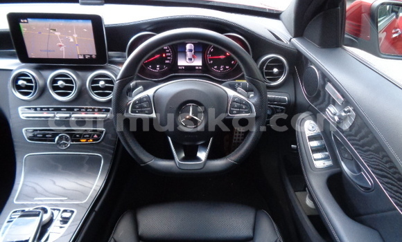 Tenga Tsaru Mercedes‒Benz C–Class Tsvuku Mota in Beitbridge in Matabeleland South Tenga Tsaru Mercedes‒Benz C–Class Tsvuku Mota in Beitbridge in Matabeleland South