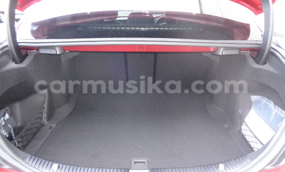 Tenga Tsaru Mercedes‒Benz C–Class Tsvuku Mota in Beitbridge in Matabeleland South Tenga Tsaru Mercedes‒Benz C–Class Tsvuku Mota in Beitbridge in Matabeleland South