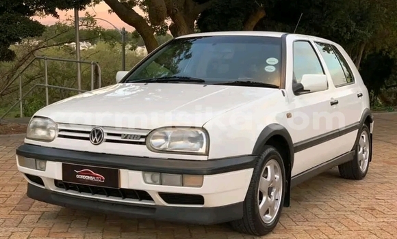 Acheter Occasion Voiture Volkswagen Golf Blanc à Beitbridge, Matabeleland South